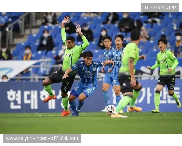 蔚山现代亚冠主场攻坚乏力 阵地战破密集防守成最大难题 蔚山现代亚冠主场攻坚乏力 阵地战破密集防守成最大难题